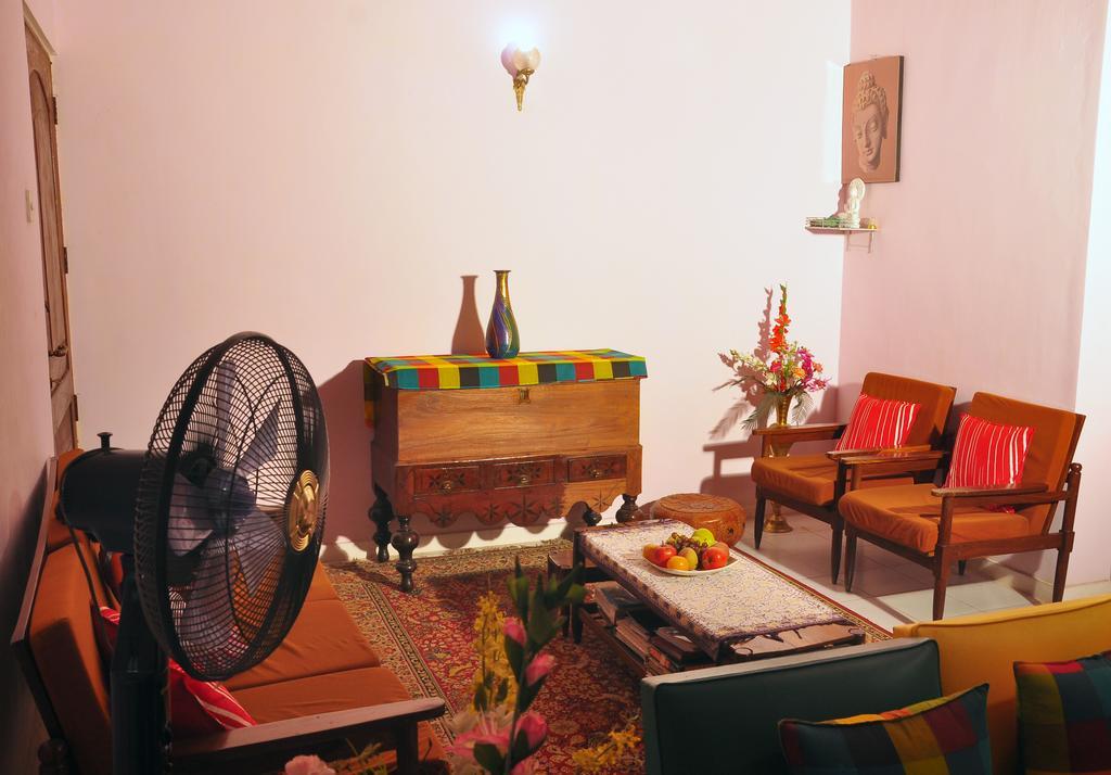 Primrose Inn แคนดี้ ภายนอก รูปภาพ