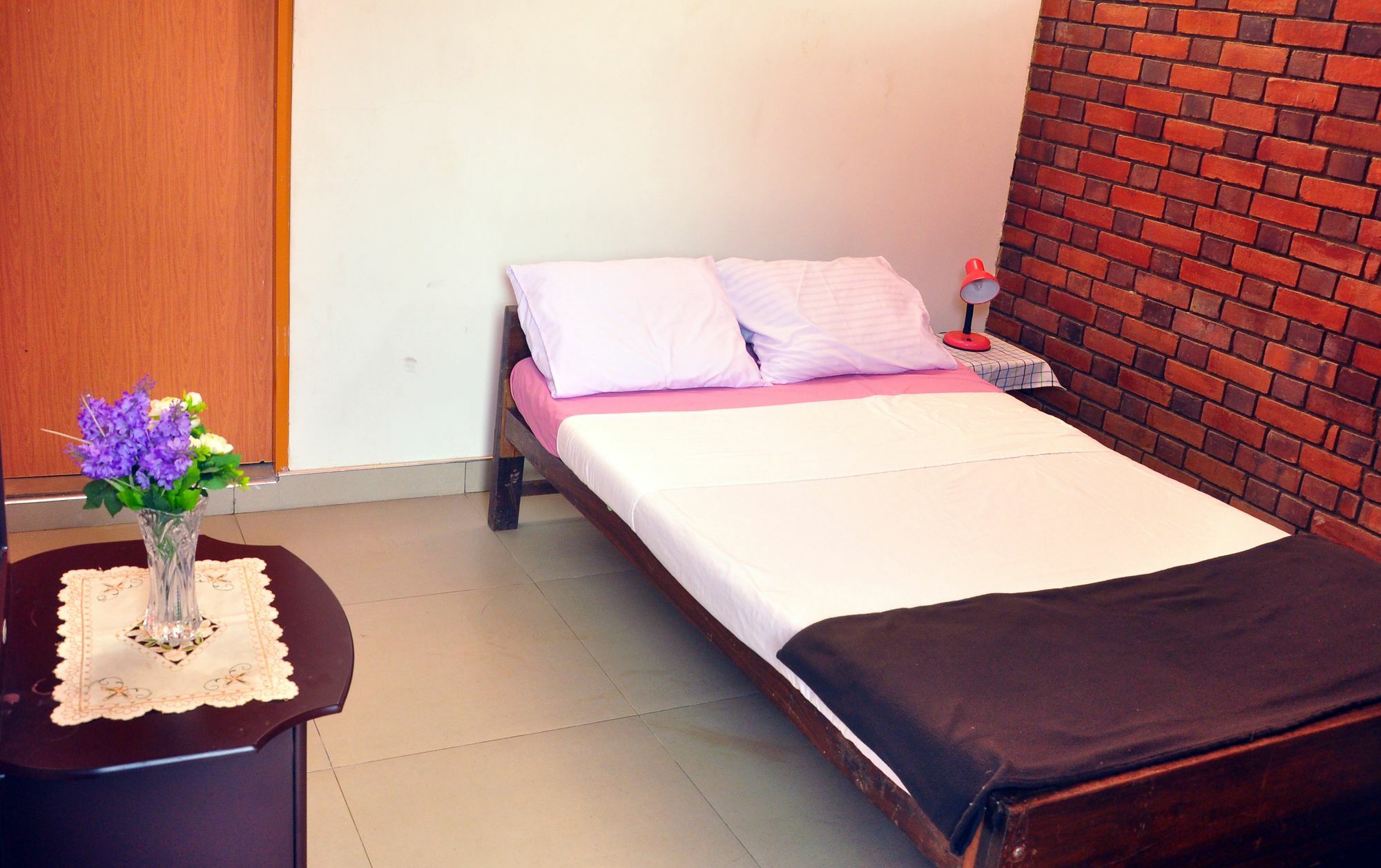 Primrose Inn แคนดี้ ภายนอก รูปภาพ